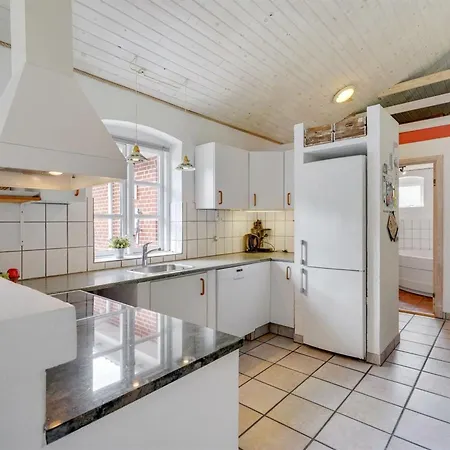 Kalotta - 3-2km From The Sea By Interhome Vakantiehuis
